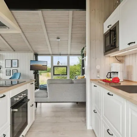 Dom wakacyjny Asko - 350m From The Sea In Djursland And Mols By Interhome Ebeltoft
