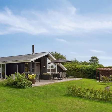 Holiday home Asko - 350m From The Sea In Djursland And Mols By Interhome *